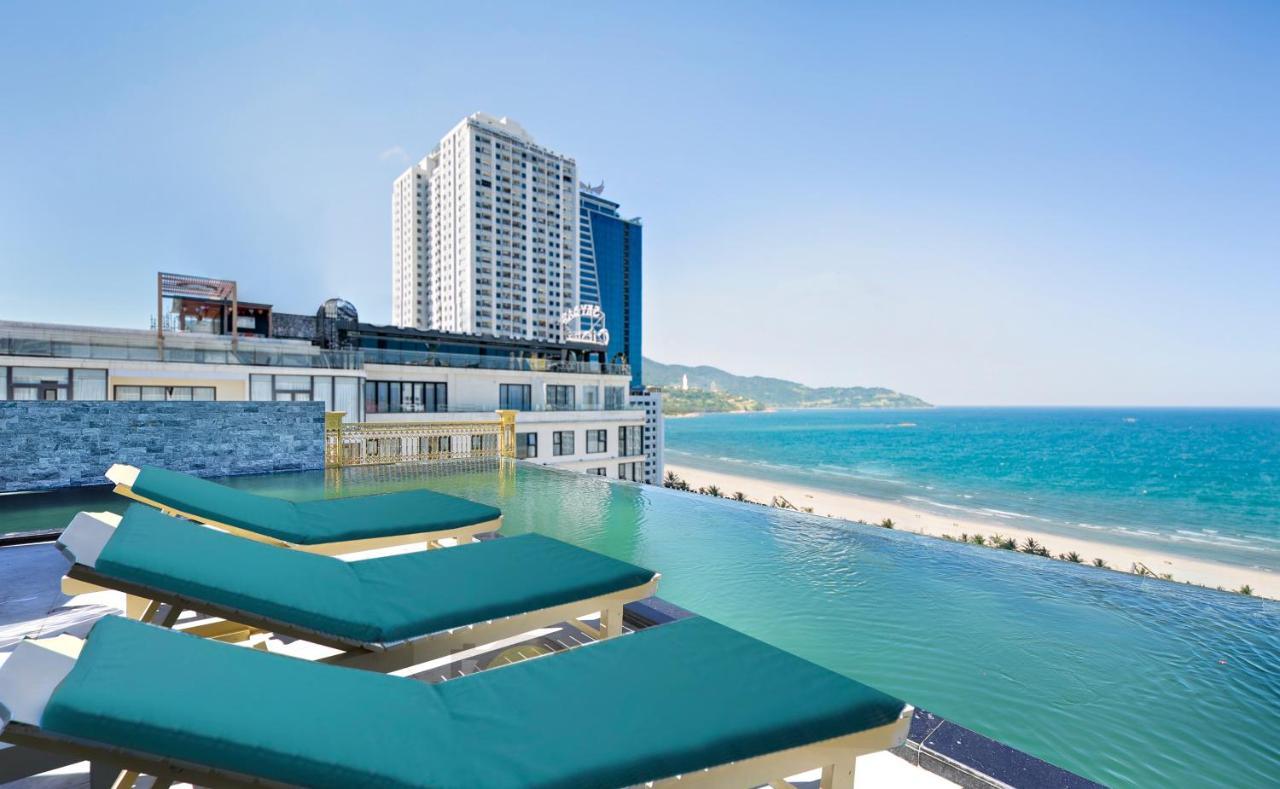 Santa Luxury Hotel Дананг Экстерьер фото