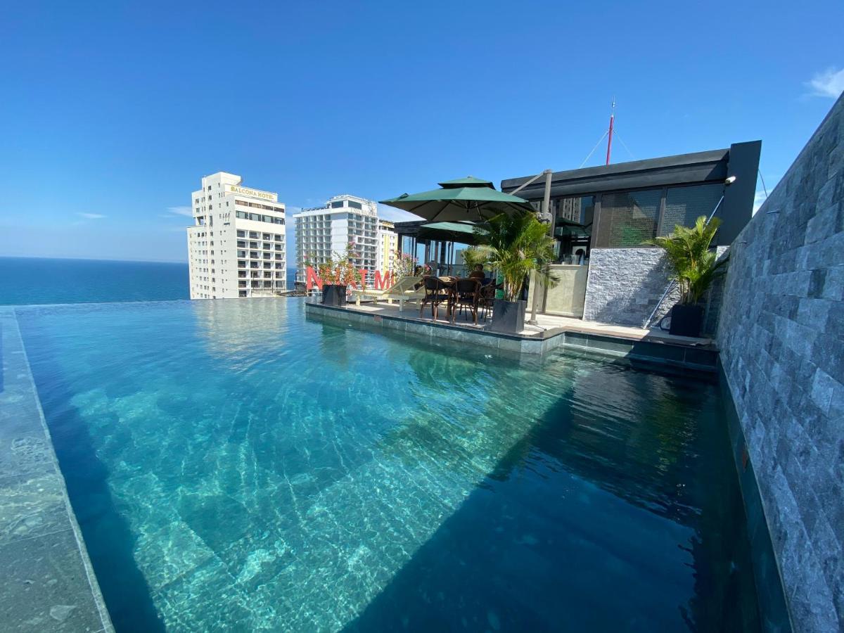 Santa Luxury Hotel Дананг Экстерьер фото