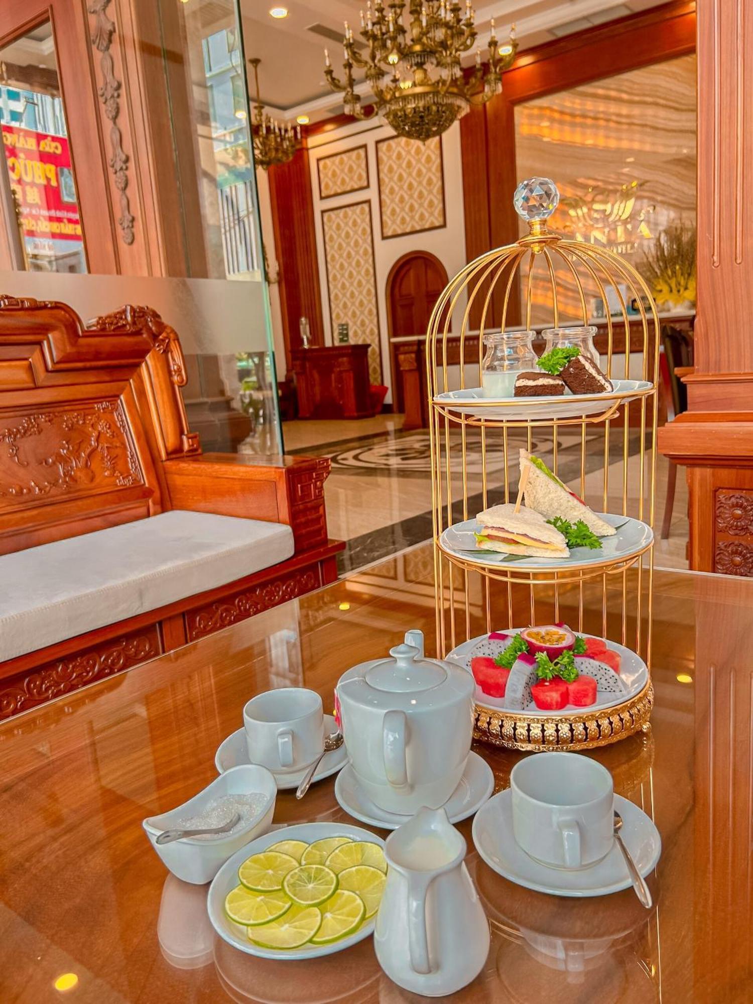 Santa Luxury Hotel Дананг Экстерьер фото