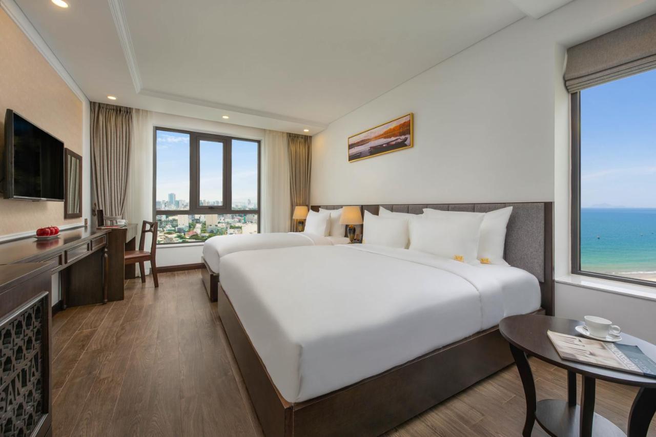 Santa Luxury Hotel Дананг Экстерьер фото